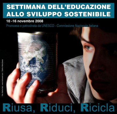 Settimana dell'Unesco, laboratorio di riciclaggio in Piazza Cirillo